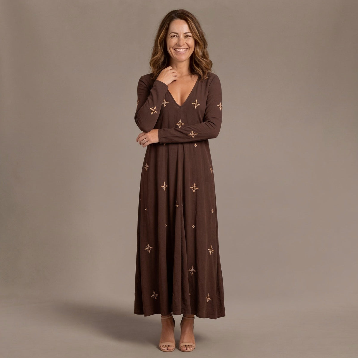 Summer Dress, Vintage Print Long Sleeve Maxi Dress with V Neck and Flowing Skirt